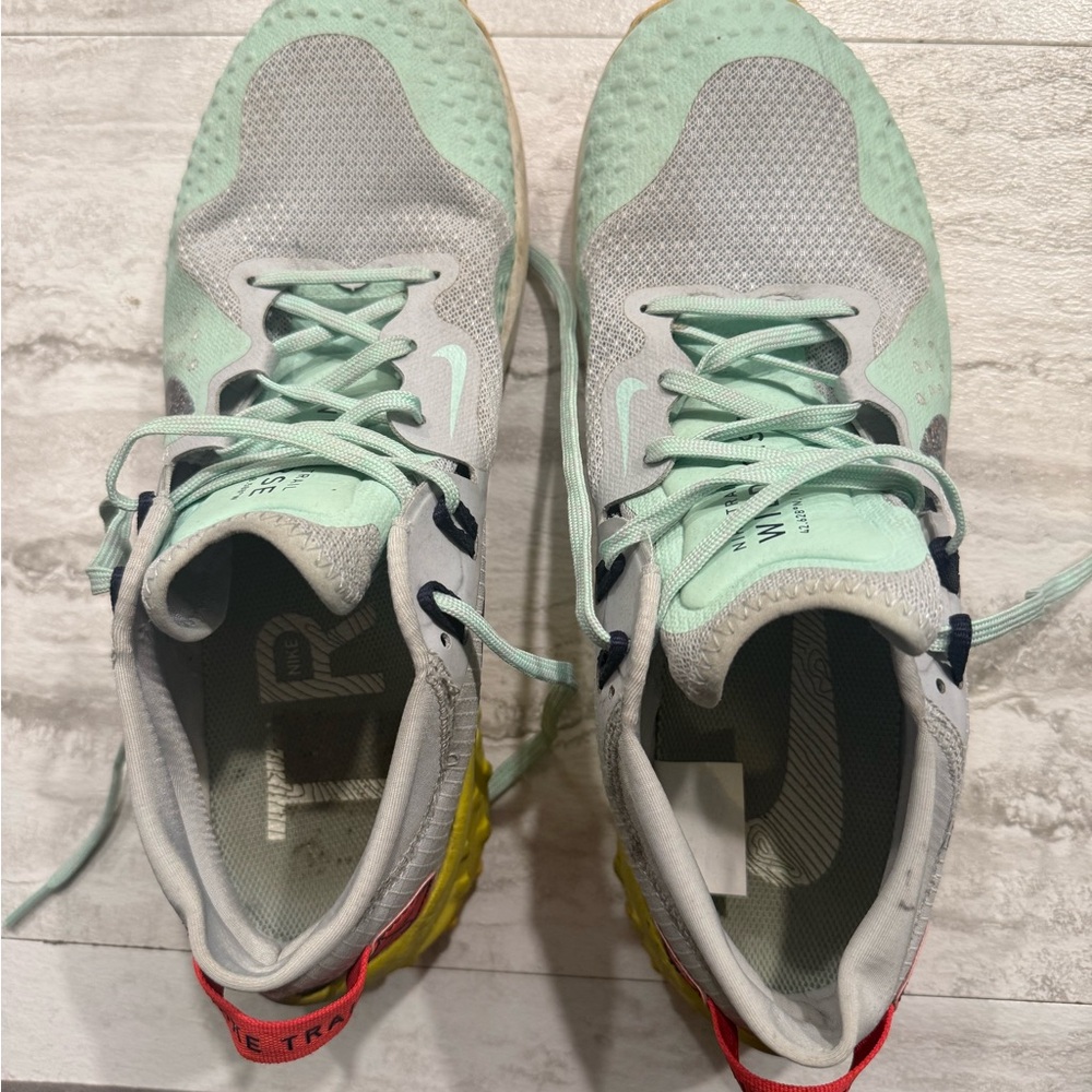 Nike Mint Green and Gray Sneakers